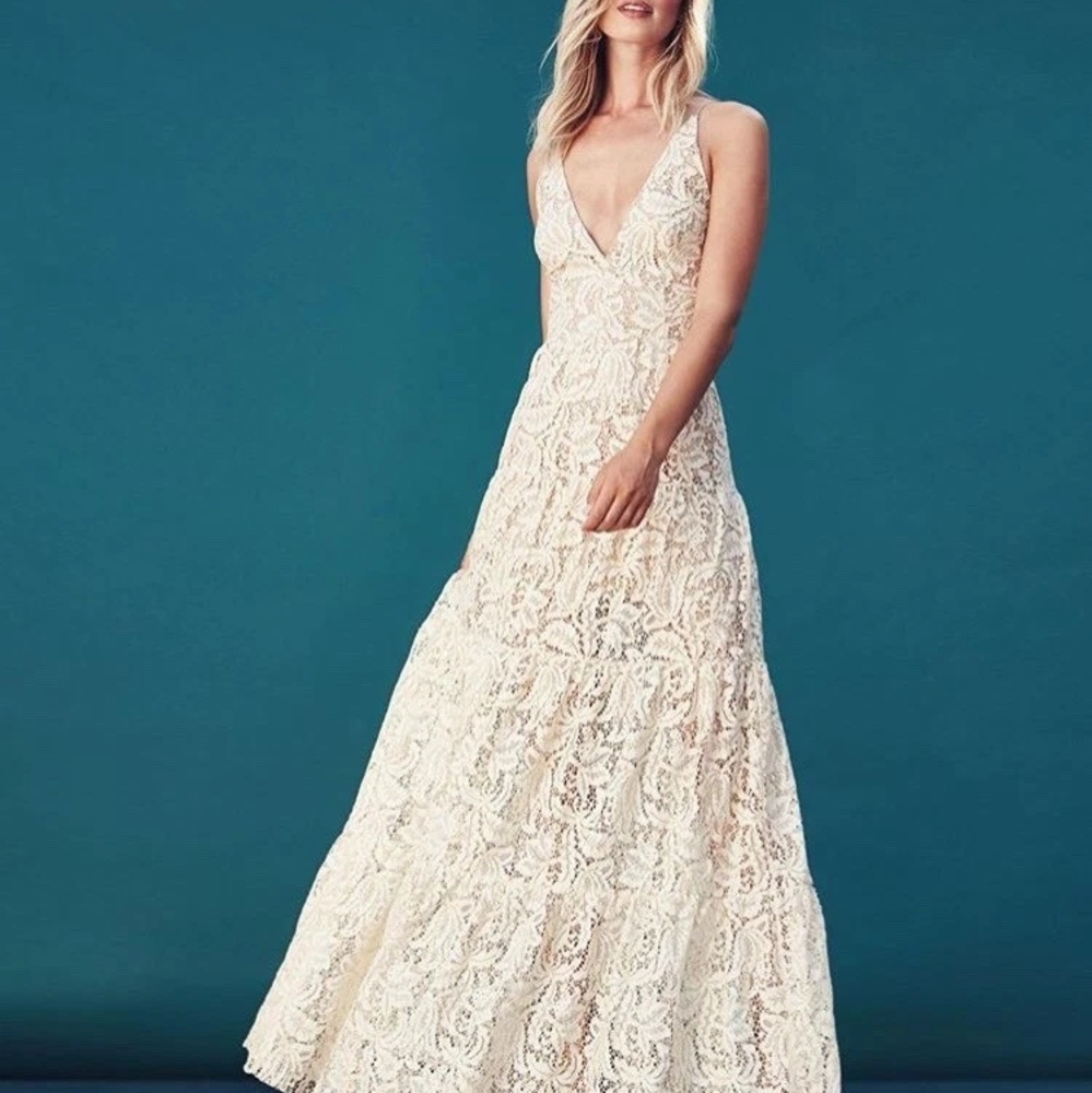Dress the Population Cream Plunge Sleeveless Gown